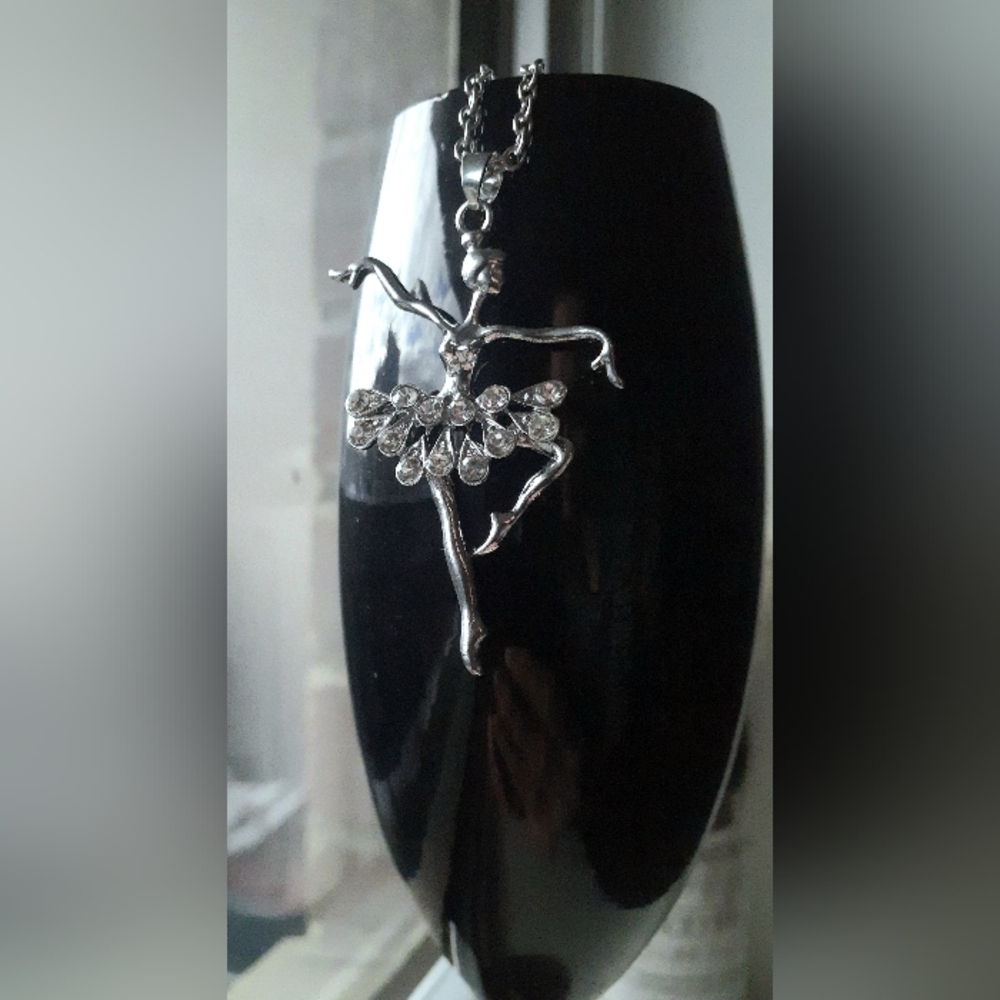 3/$20! Ballerina diamond pendant necklace - Picture 8 of 12